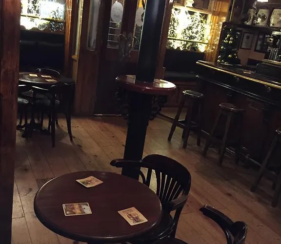 Racey Byrnes Bar & Accomodation Carlow